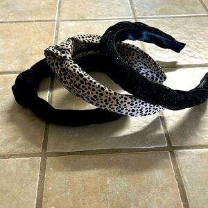 Lot of headbands. Like new.